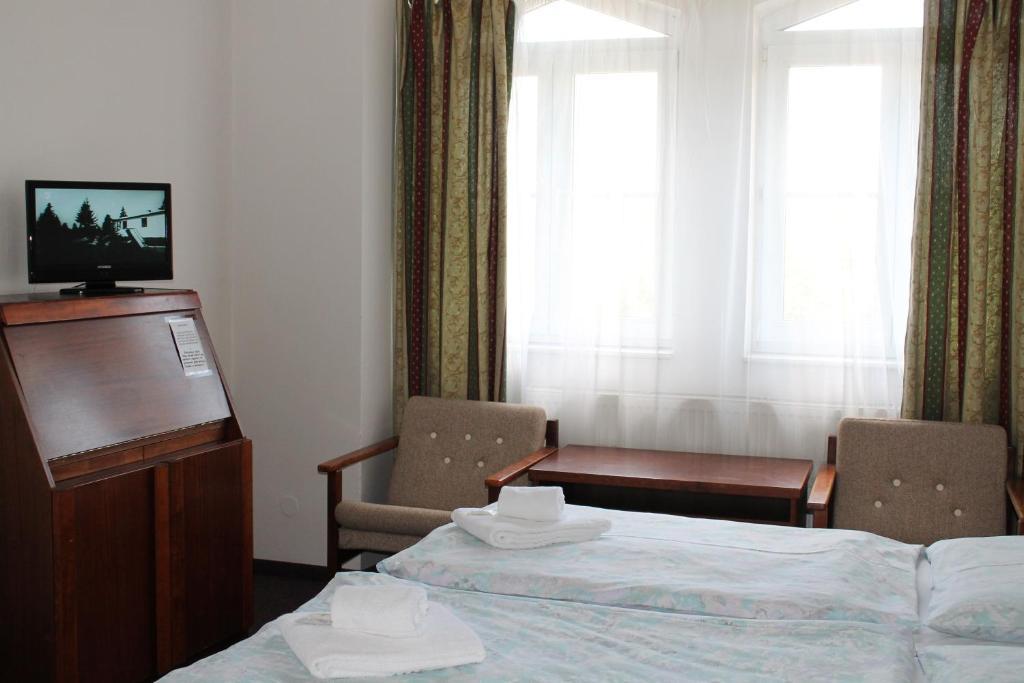 U Ceske Koruny Hotel - Prague — Photos 2